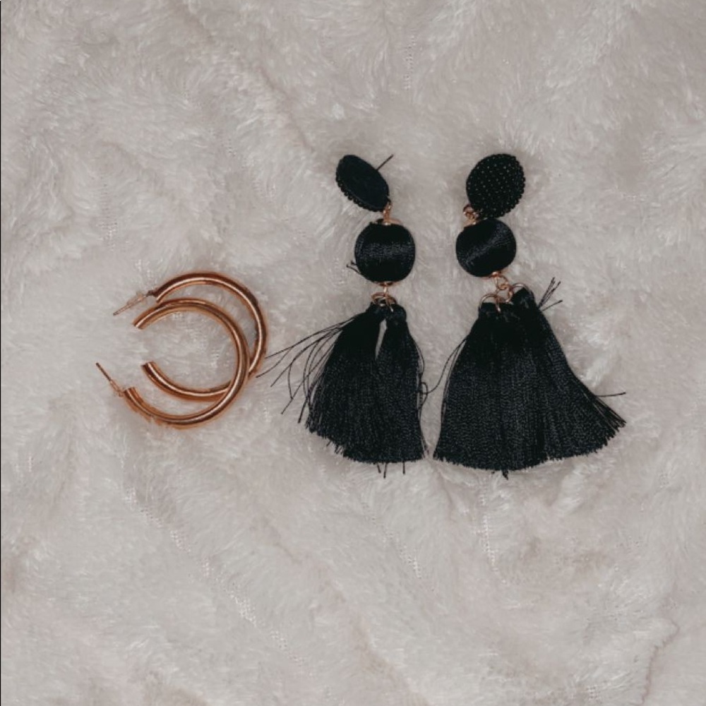 Earrings (sold together)